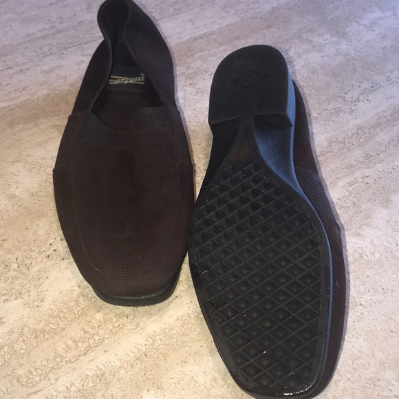 What’s What Cushioned Suede like Walking Flat - Picture 2 of 3